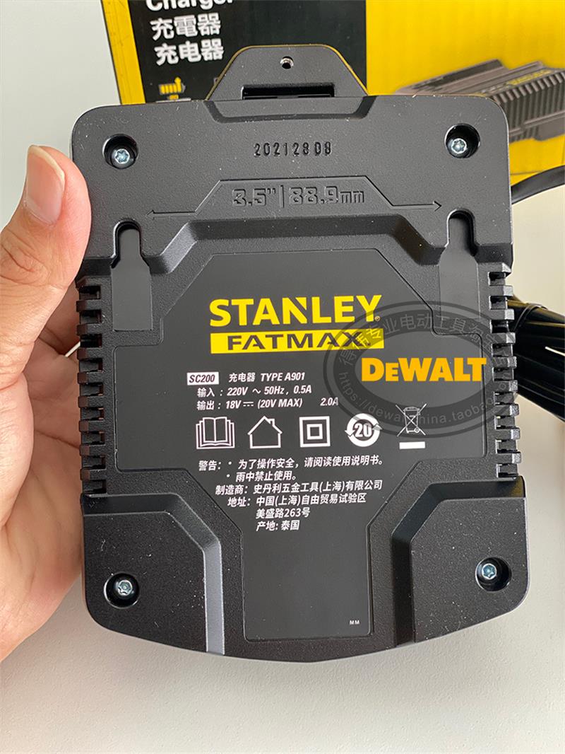 Pengisi daya baterai Lithium u - Power Tools Stanley ulasan dan harga